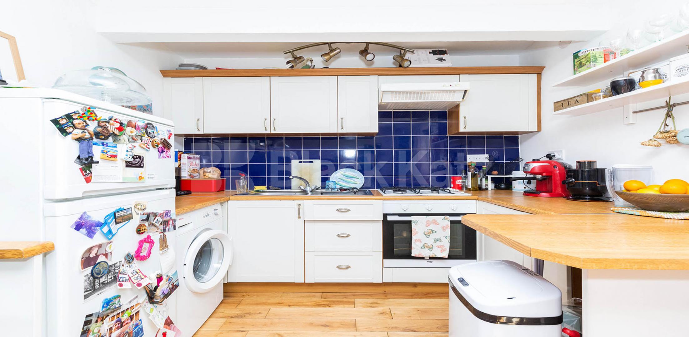 			VIRTUAL TOUR AVAILABLE!, 1 Bedroom, 1 bath, 1 reception Apartment			 Christchurch Road, CROUCH END